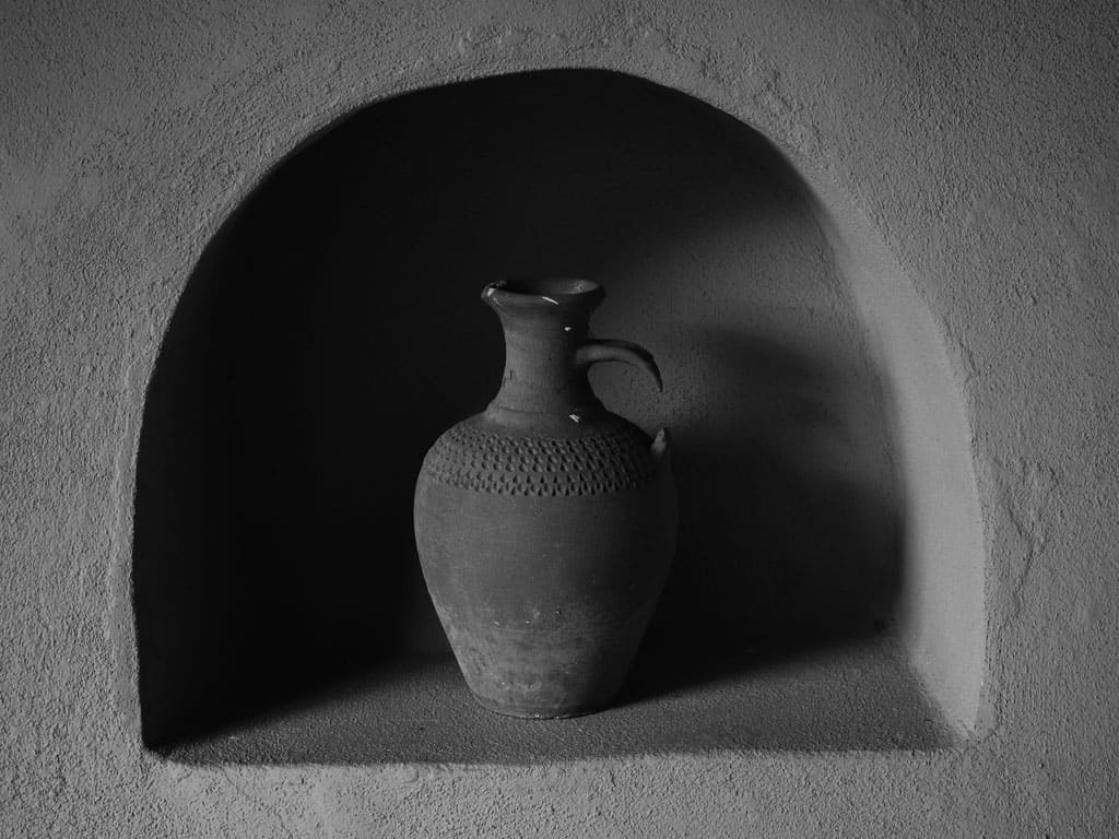 Sloww Cracked Pot